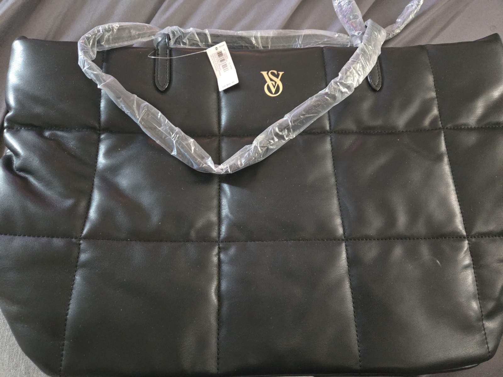 NWT Limited Edition Victoria’s Secret Black Quilted Puffer Tote 16″ x11″ x 7″