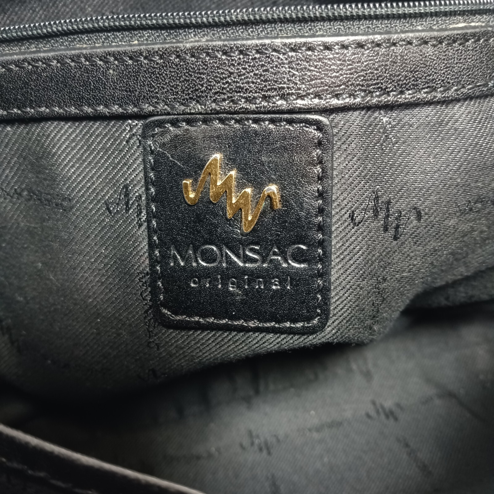 Authentic Vintage Monsac Shiny Black Soft Leather Shoulder Bag Zipper Closure