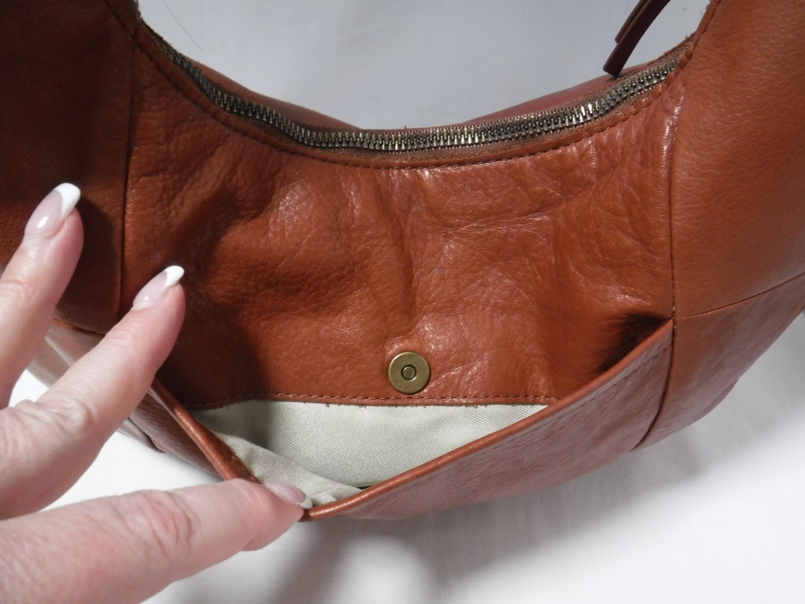 GA2 American Leather Co. Davis Brown Crescent Moon Hobo Detachable Strap Bag