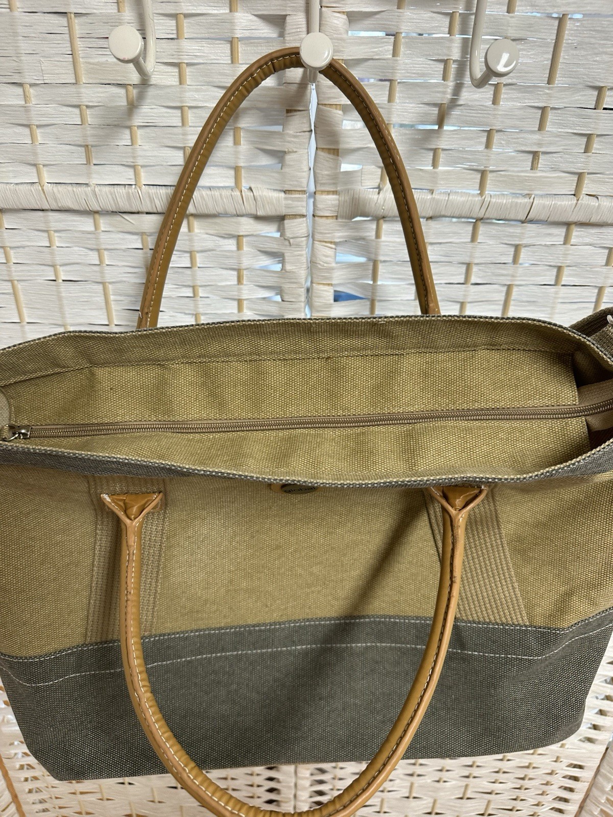 Cargoit Tote/Large Purse Khaki & Gray Adjustable/Removable Strap