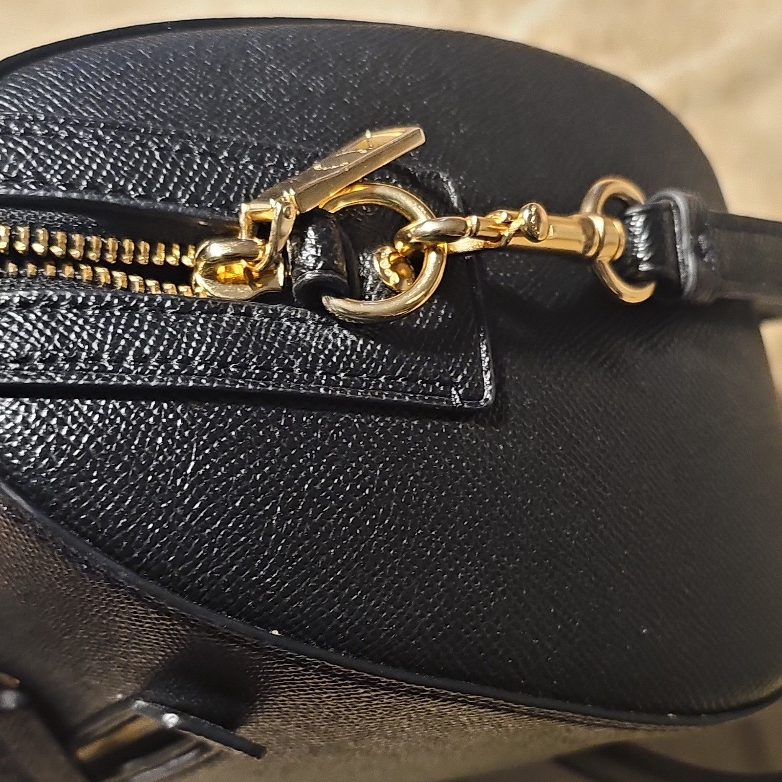 Coach Black Pebbled Satchel Top Handle Medium Zip Bag Gold Hardware Strap