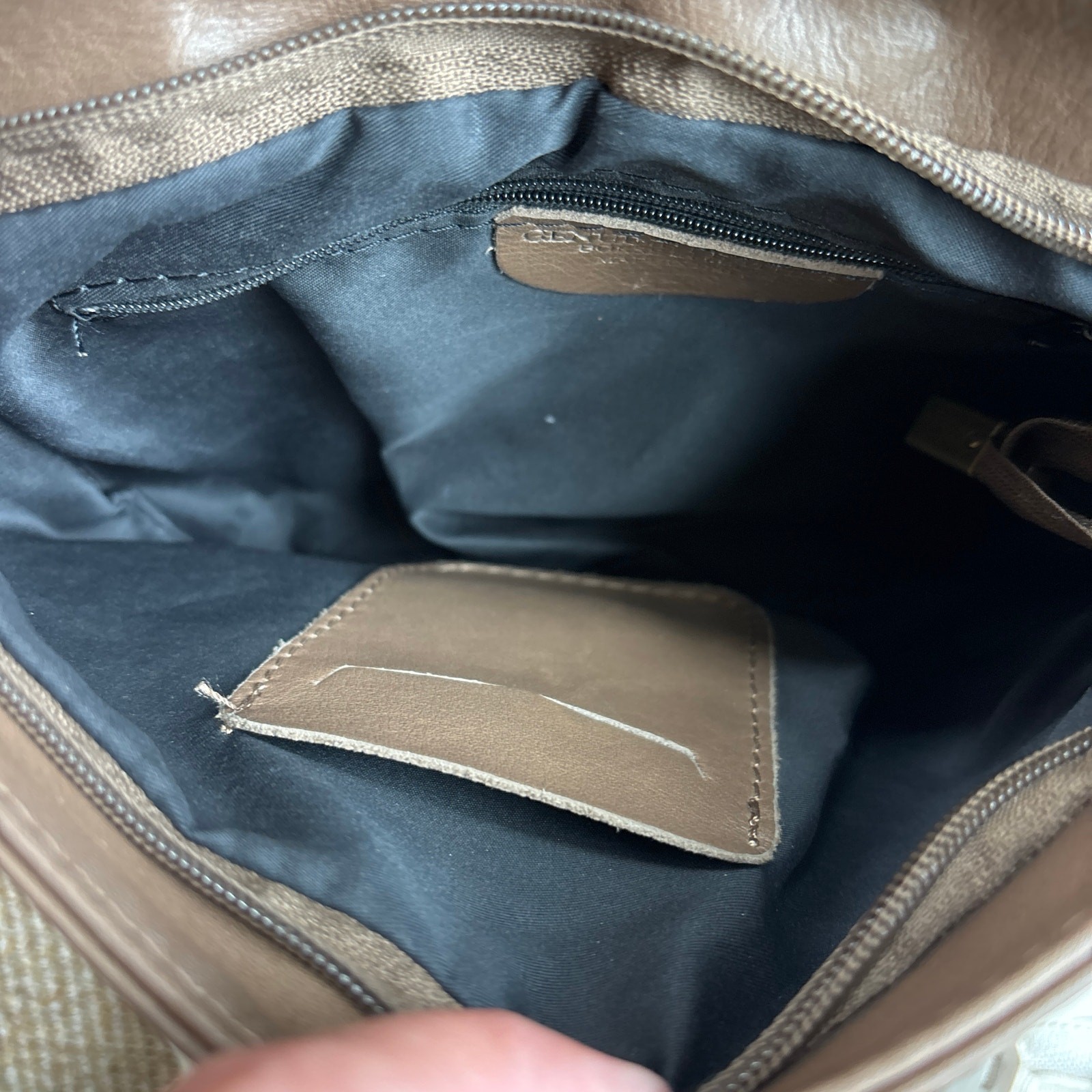 Vera Pelle Genuine Leather Saddle Crossbody TaupeTassel Flap Made in Italy