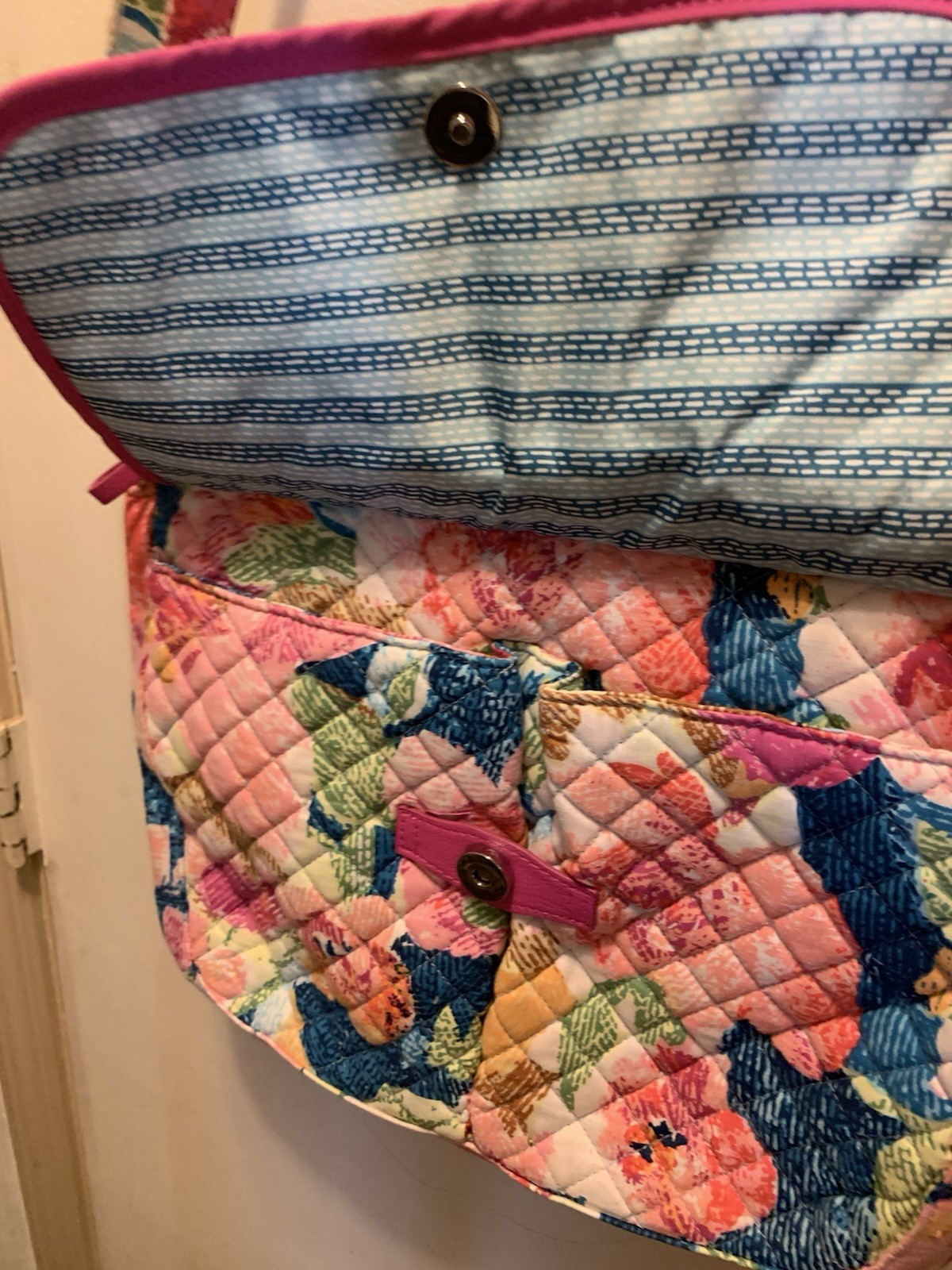 Vera Bradley Crossbody Purse Headly Hipster “Super Bloom”