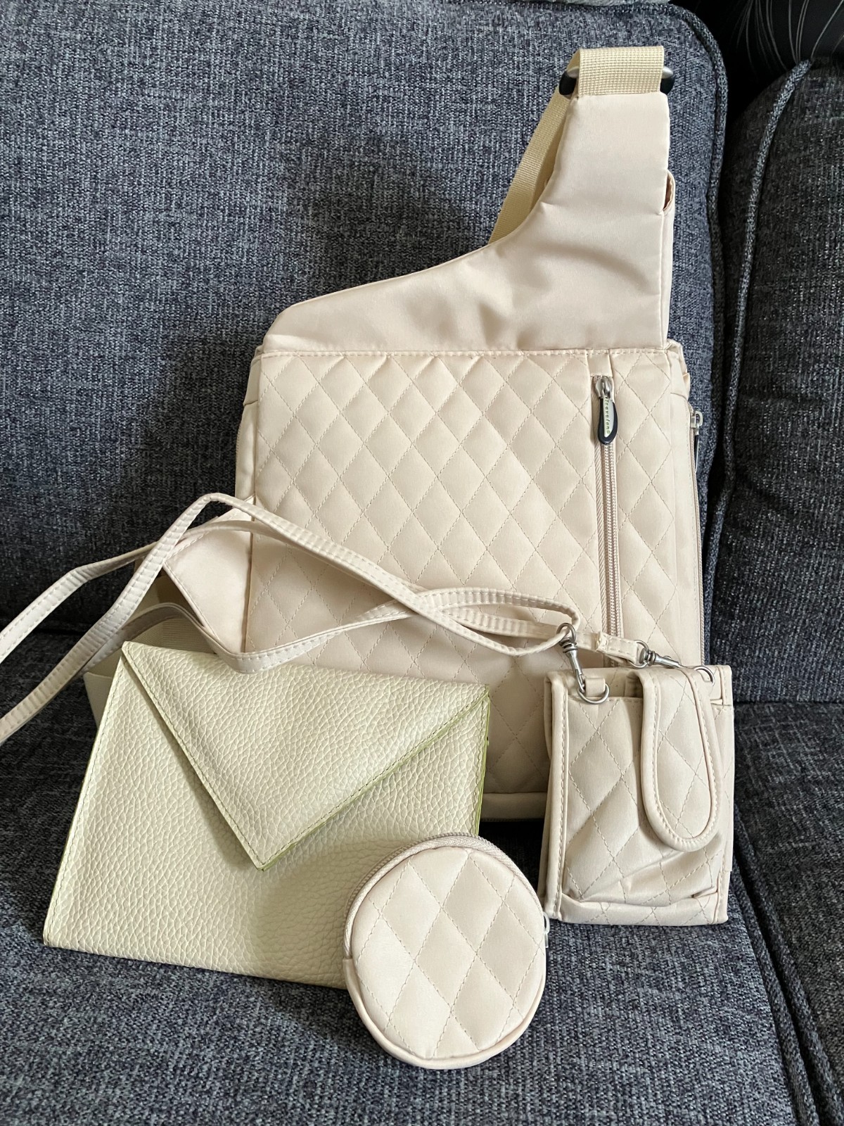 TRAVELON Ivory Sling Quilted Anti-Theft Crossbody Handbag Purse with accessories