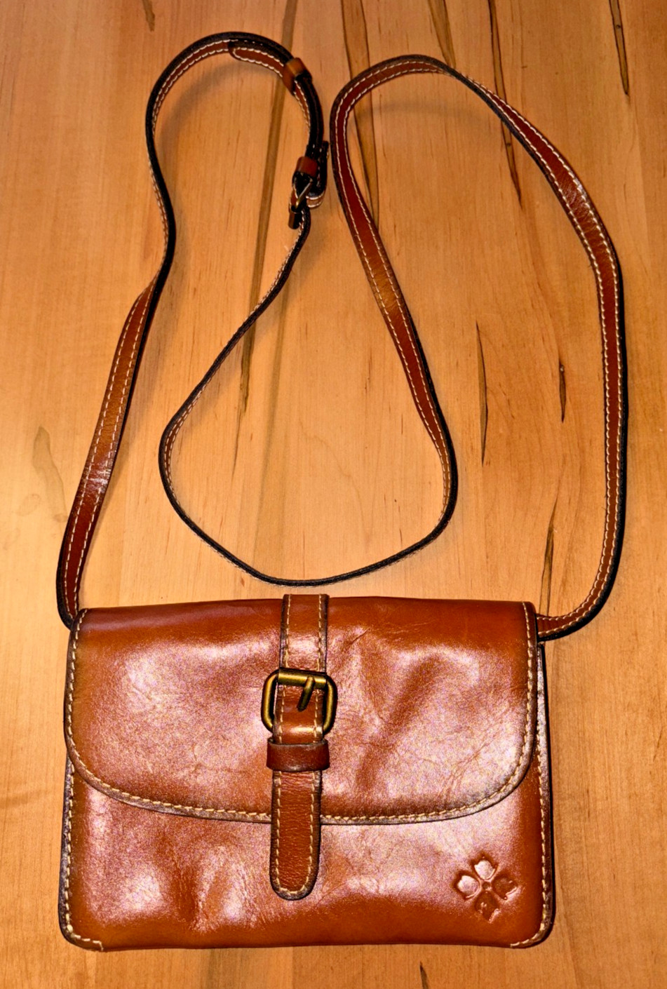 Patricia Nash Torri Tan Leather 4 Compartments Small Crossbody Purse 7.5x5x2″