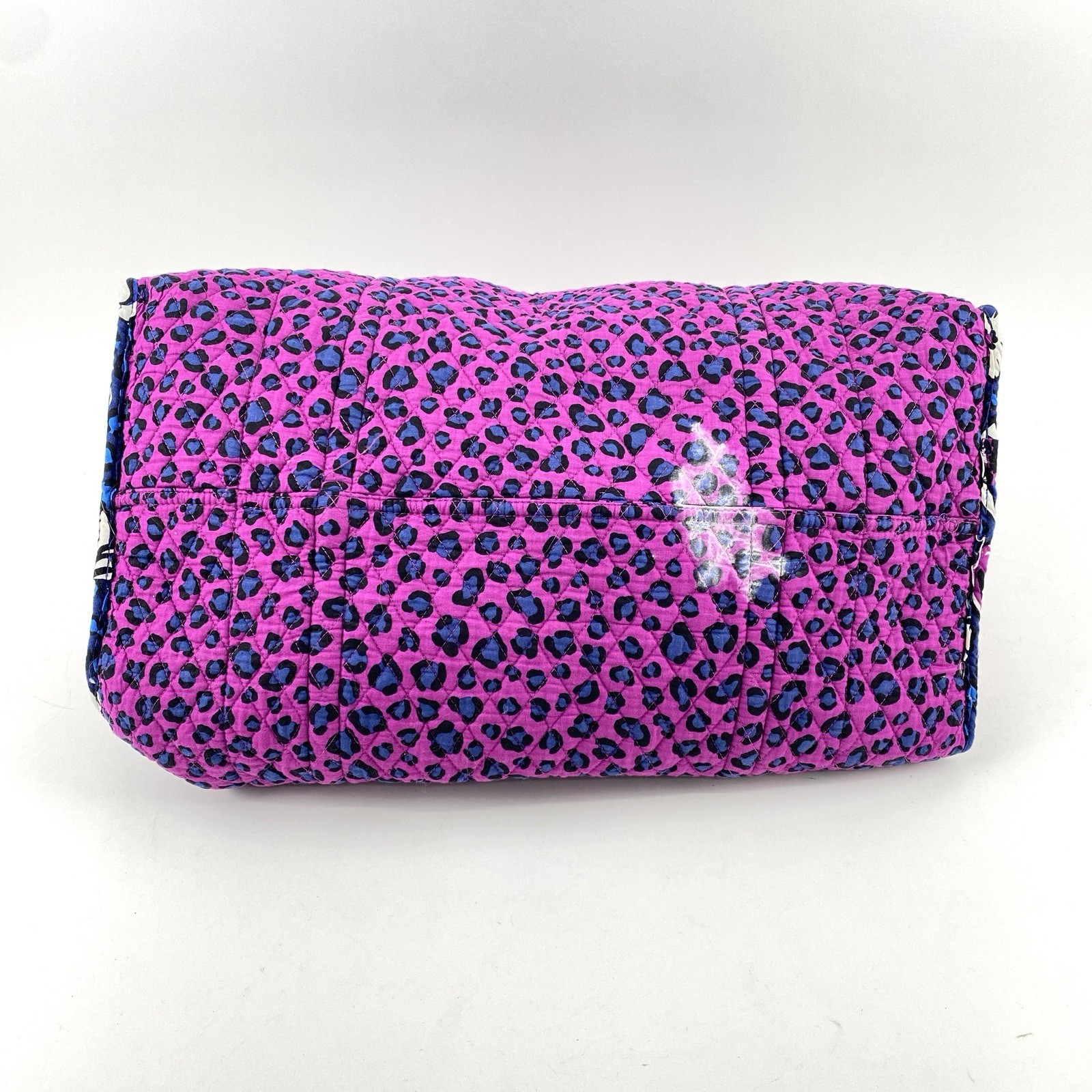 Vera Bradley African Violet Large Duffel Weekender Bag 12″T x 21″L x 12″D