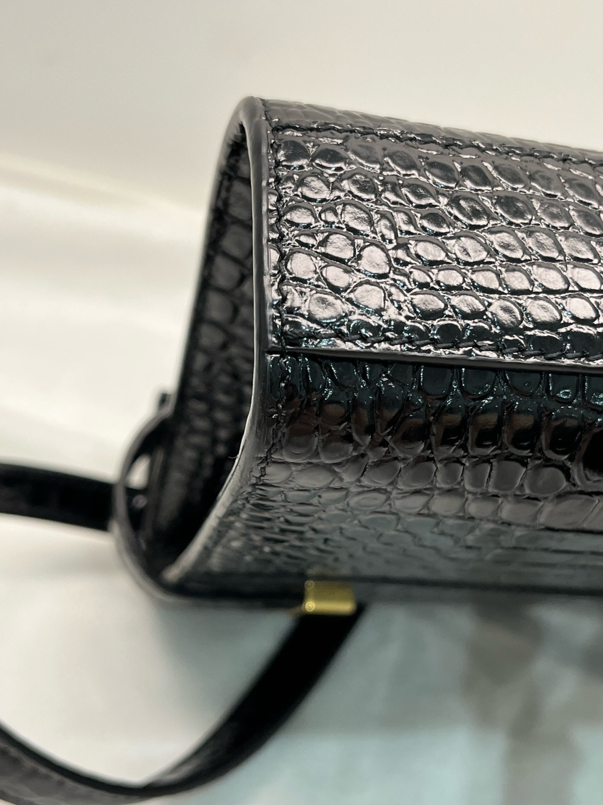 Saint Laurent Manhattan Small Black Croc Embossed Leather Crossbody Bag US Ship