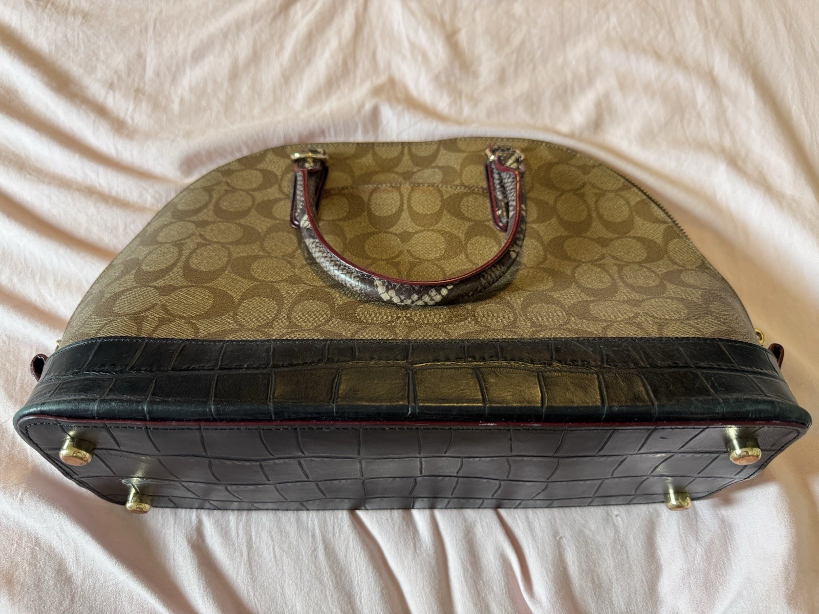 Coach Signature Logo Dome Satchel Brown/Black Zip Lined Pockets Gold Charm