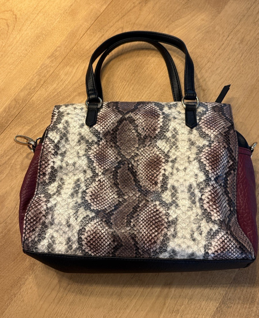 Jessica Simpson Snakeskin Print Purse/ Adjustable Shoulder Strap