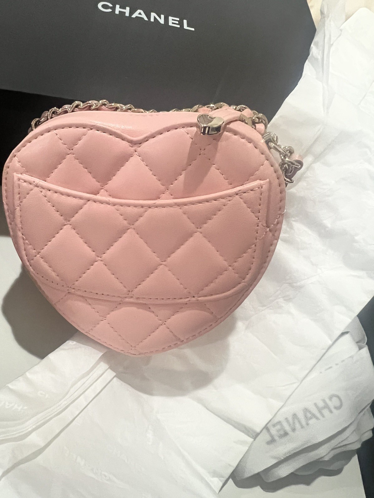 Auth BNIB Chanel 25B Small Heart Bag Pink Lambskin Clutch With Chain