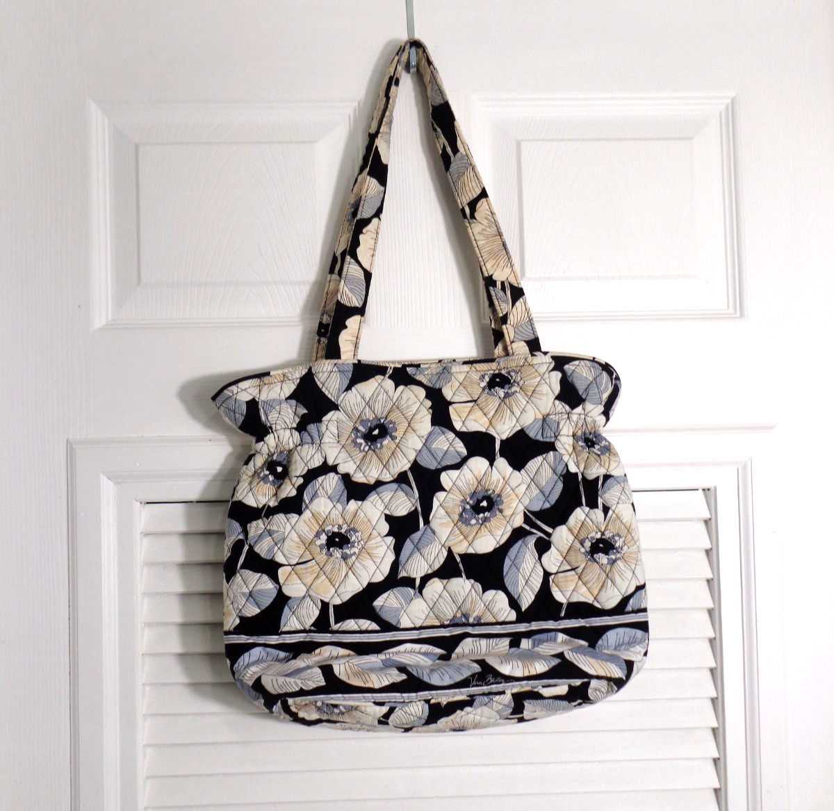 Vera Bradley Black and White Flower Tote Bag “Camellia” Pattern