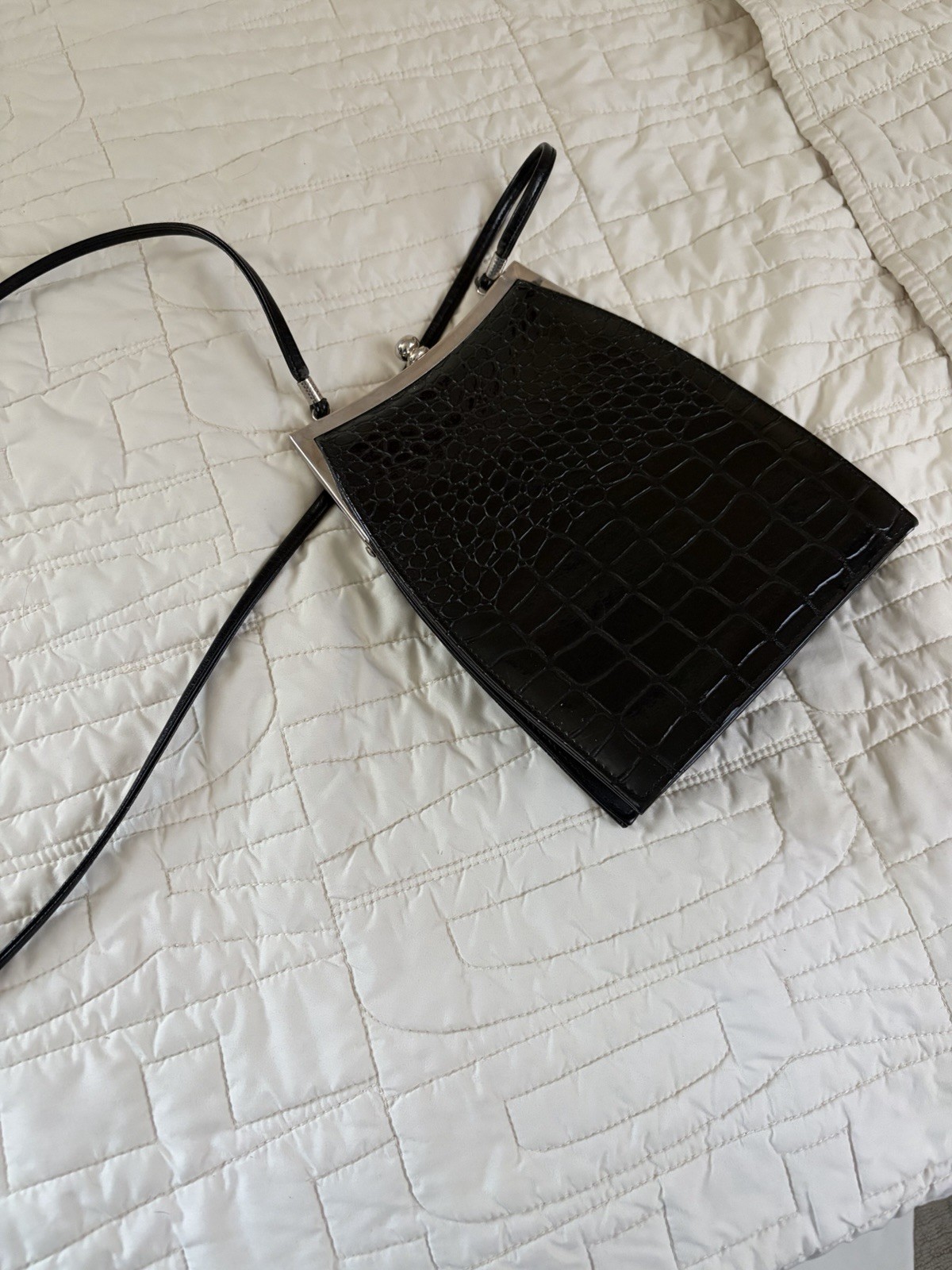 Vintage Black Pebbled Signature Crossbody Bag Clip On
