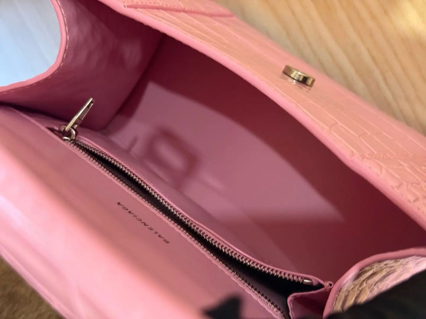 AUTH Balenciaga Hourglass S Pink Crocodile Embossed Crossbody Bag Silver