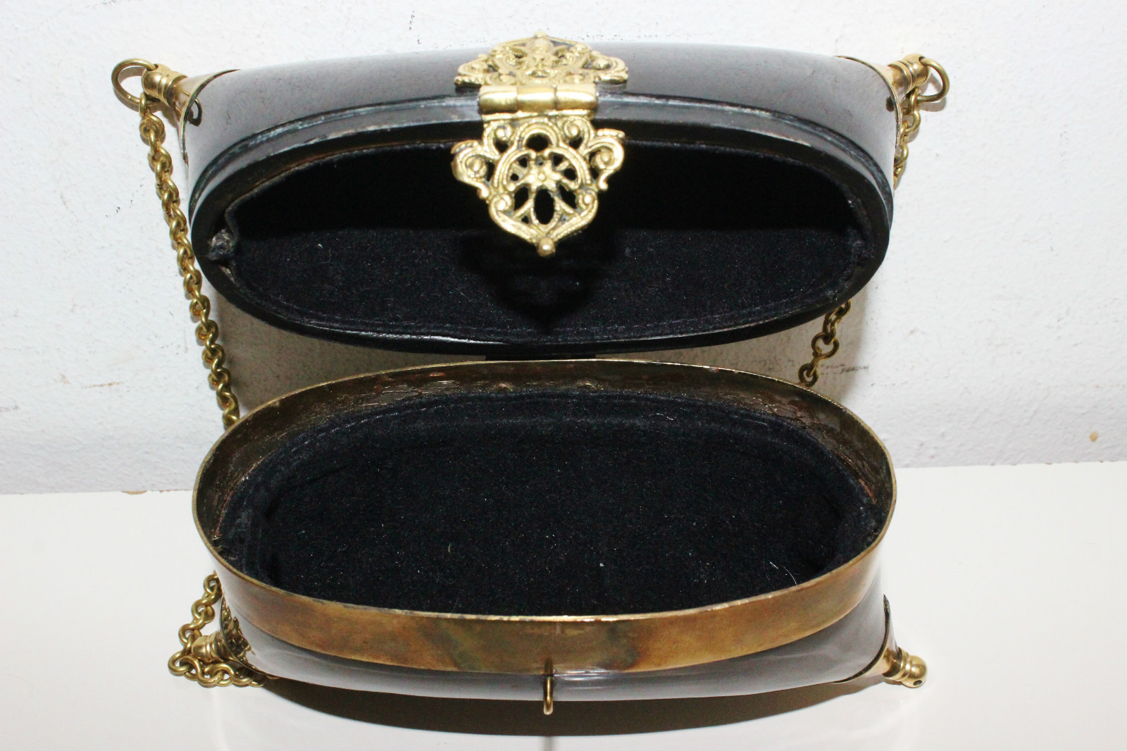 Vintage Resin Brass Small Chain Shoulder Strap Bag