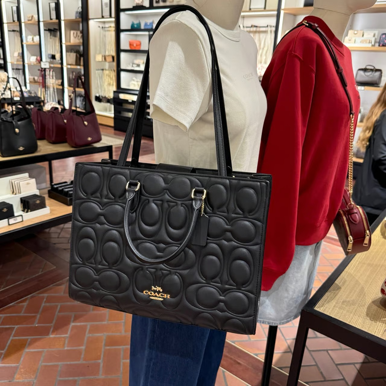 Coach Maggie Large Tote Bag In Signature Leather CY672 Authentic ‼️