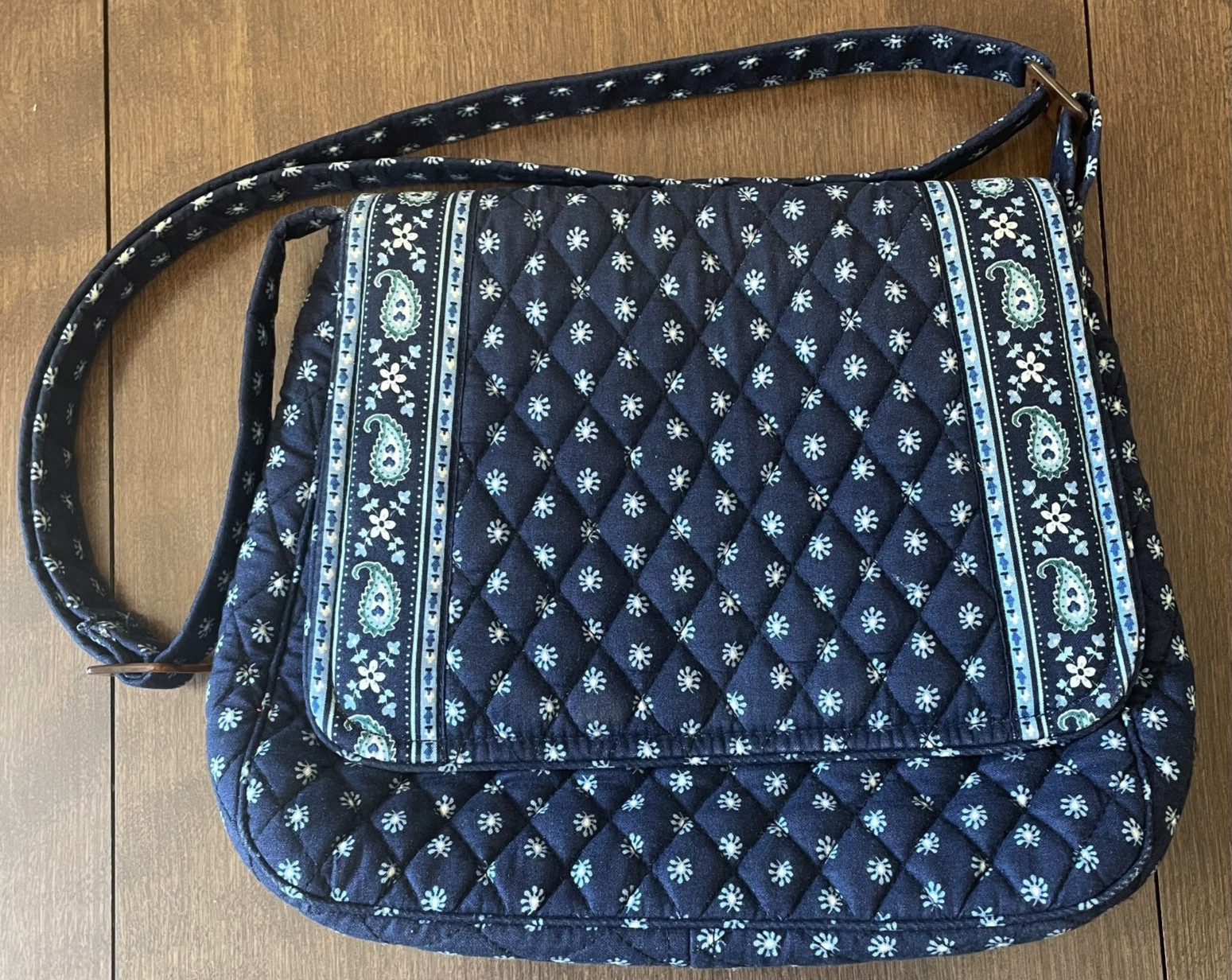 Vtg Vera Bradley Purse Bag Blue Floral Paisley Quilted Pattern Magnetic Button