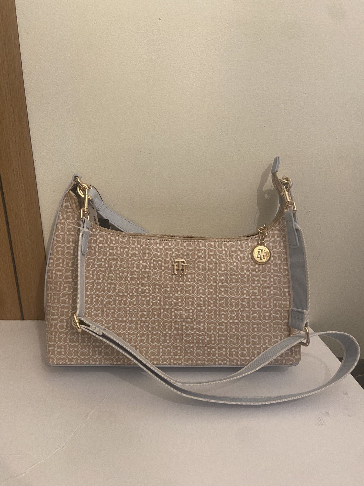 Tommy Hilfiger Monogram Shoulder Bag Beige Tan Hobo Gold Logo NWT