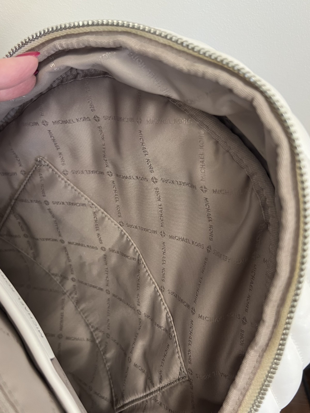 Michael Kors ERIN Medium Quilted Vegan Leather Backpack -White