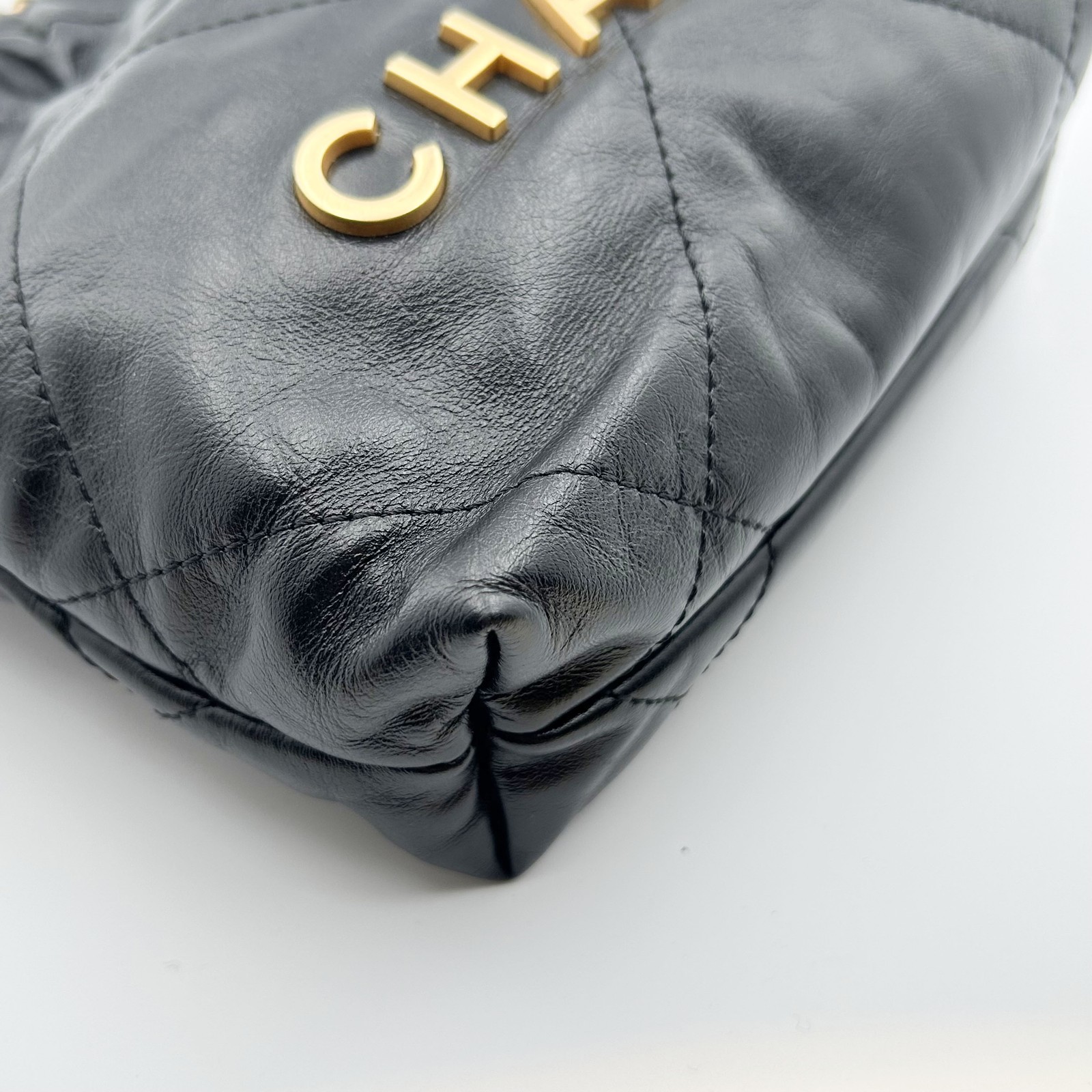 CHANEL 22 Mini Black Shiny Calfskin Drawstring Chain Shoulder Bag AS3980 Gold HW