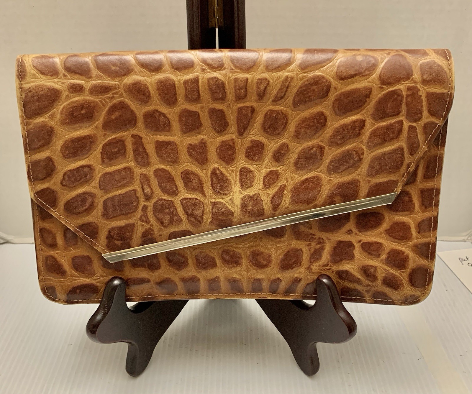 Vtg. Leather Alligator Embossed Envelope Style Purse Korea