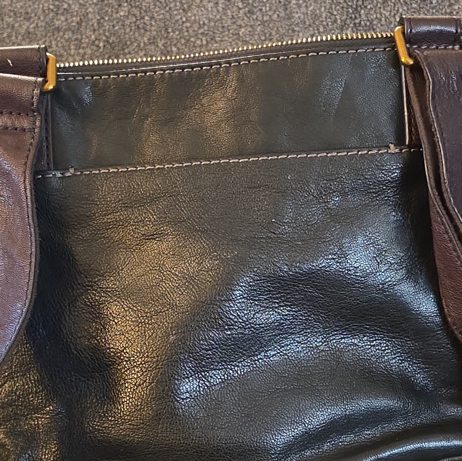 Black Crossbody Bag Brown Adjustable Strap Zip Closure Gold Hardware Solid