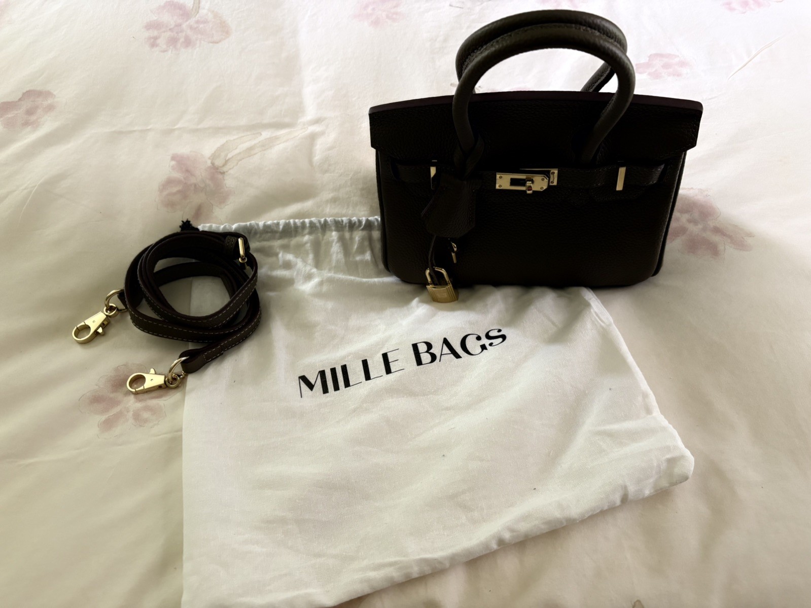 MILLE Bag, “GRACE”—Grey, Lock, Key, Clochette, Dust Bag, Strap, 20cm—EXCELLENT!