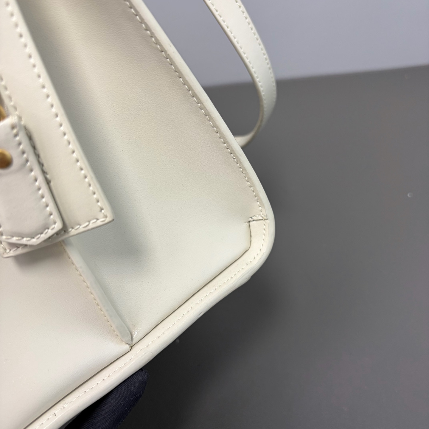 Authentic Saint Laurent Uptown Tote Smooth Calfskin Tote White Gold-Tone eBay AG