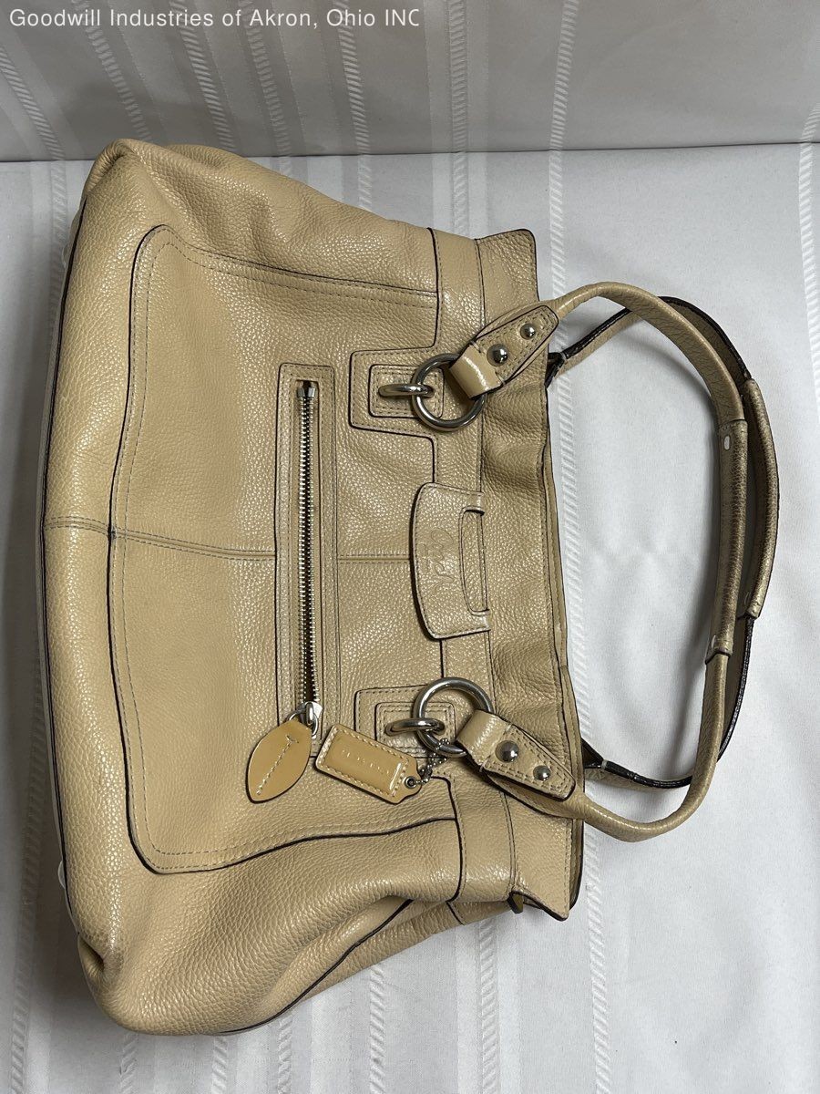 Coach Beige 2000s Chelsea Pebbled Leather Satchel Shoulder Bag COA