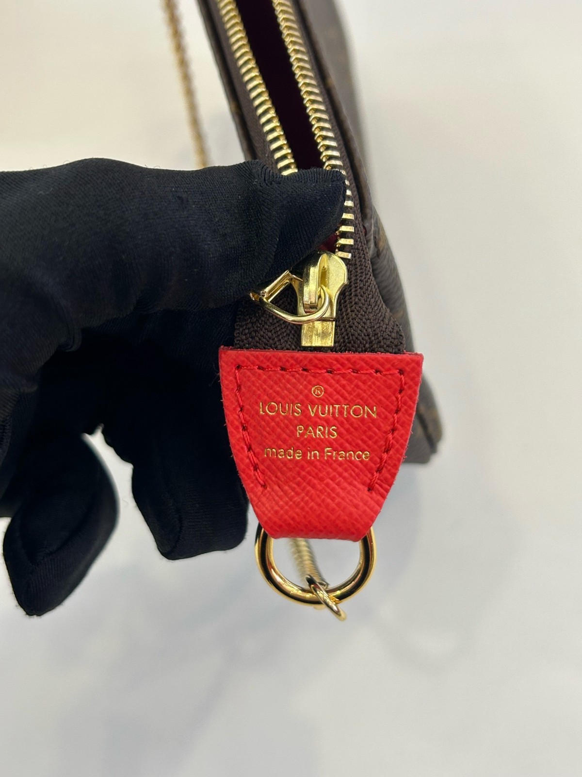 Louis Vuitton Christmas Limited Edition Underarm Pochette, (15×10)cm