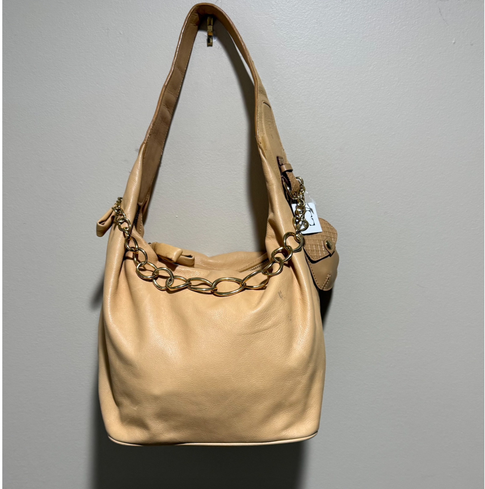 Liz Claiborne Leather Hobo Shoulder Bag Beige Chain Handbag Zip Purse Side Pouch