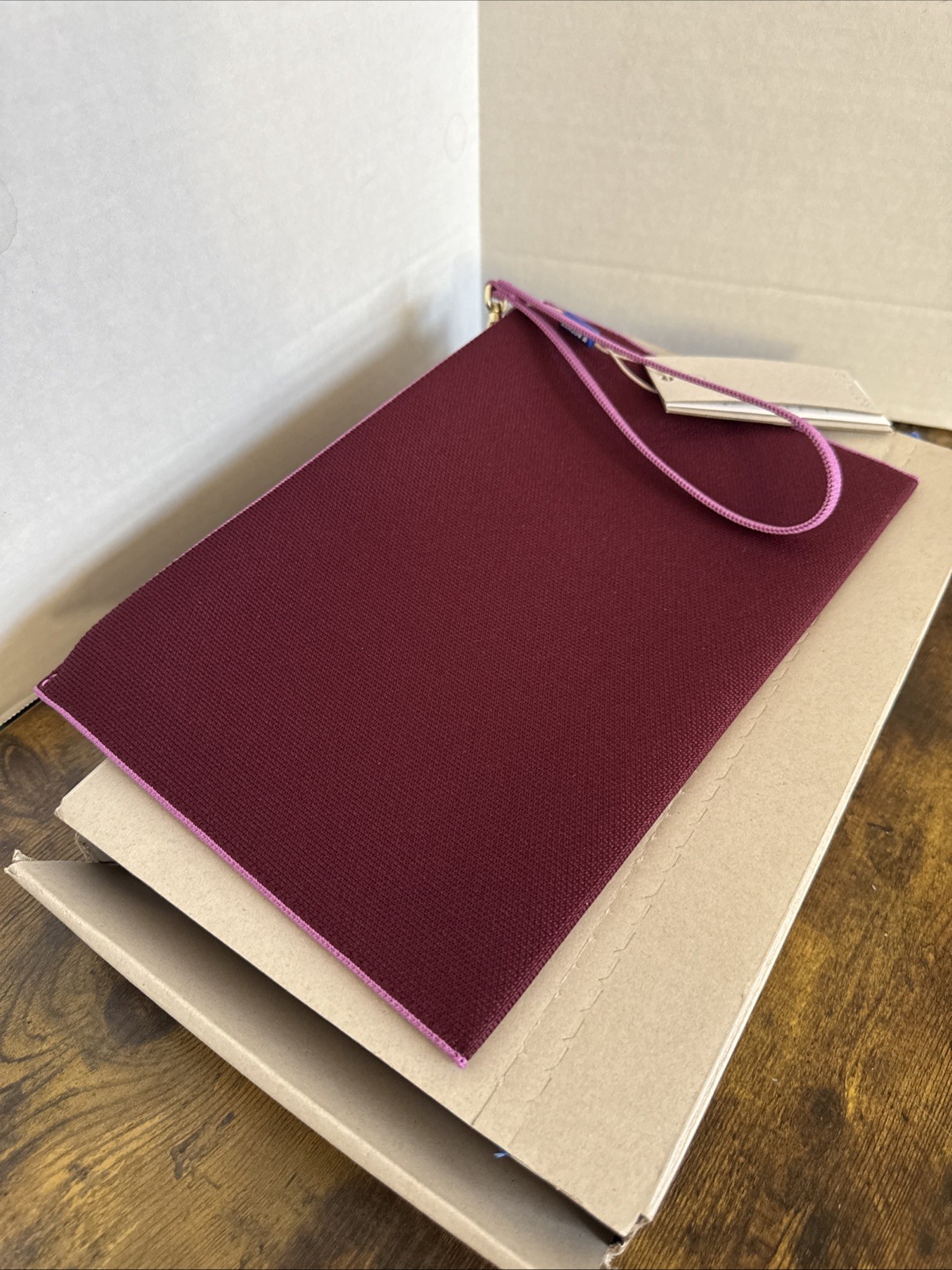 ROTHYS Rothy’s Women’s The Wristlet Collegiate Currant Wine Red 093-046 NEW