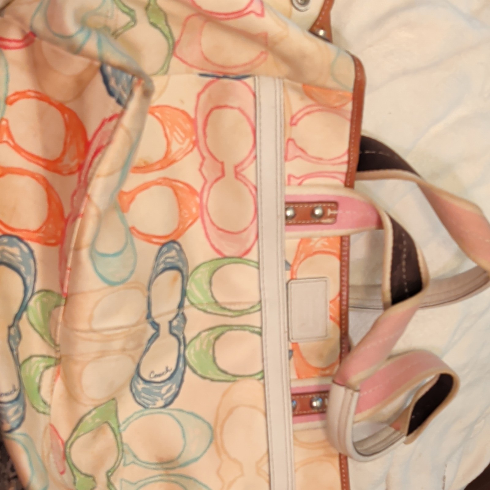 Coach Multicolor Signature Logo Tote Bag Pink Leather Handles Zip Lined Charm