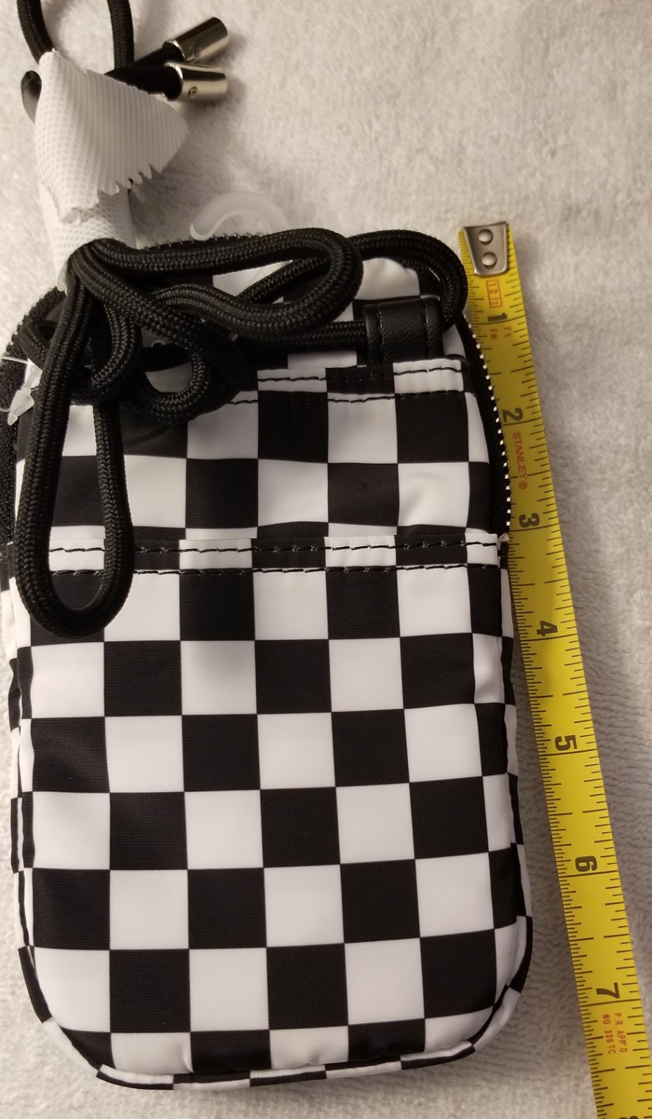 No Boundaries Black White Checkered Bungee Crossbody Phone Bag Mini Zip Closure