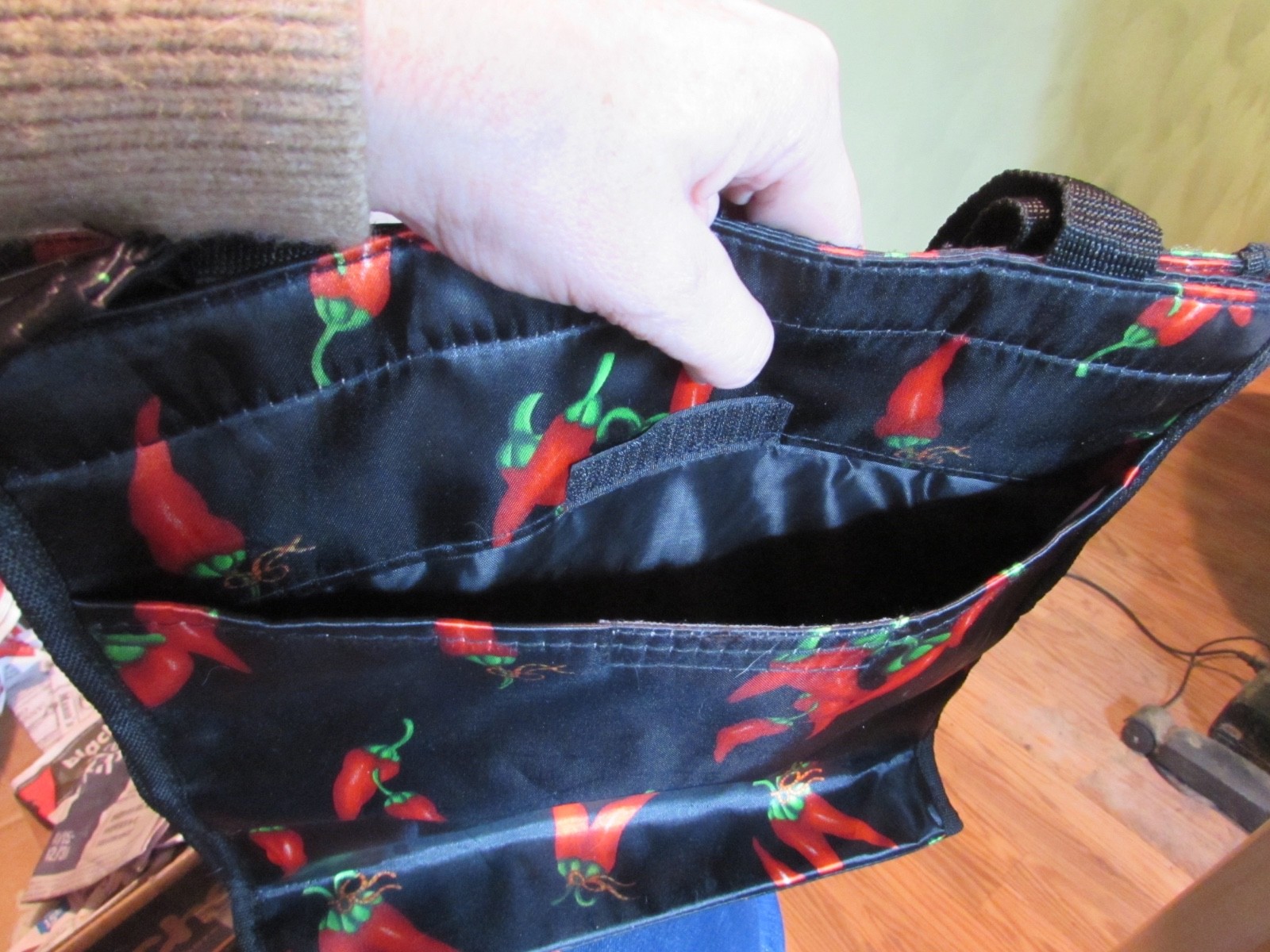 Hot Chili Pepper Nylon Tote Bag New PH3013 Tag 4.5″ x 12.5″ Web Straps 3 Zippers