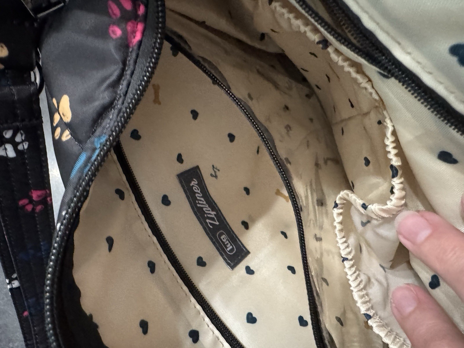 Lug Zipliner Black Paw Print Shoulder Bag Zip Closure Excellent