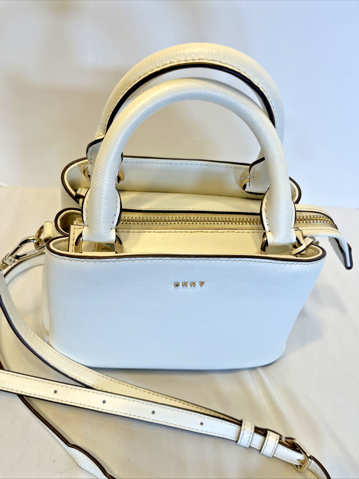 DKNY Ivory Leather Paige Bag Satchel Crossbody Zip Shut 8.5×6 Inch Purse Handbag