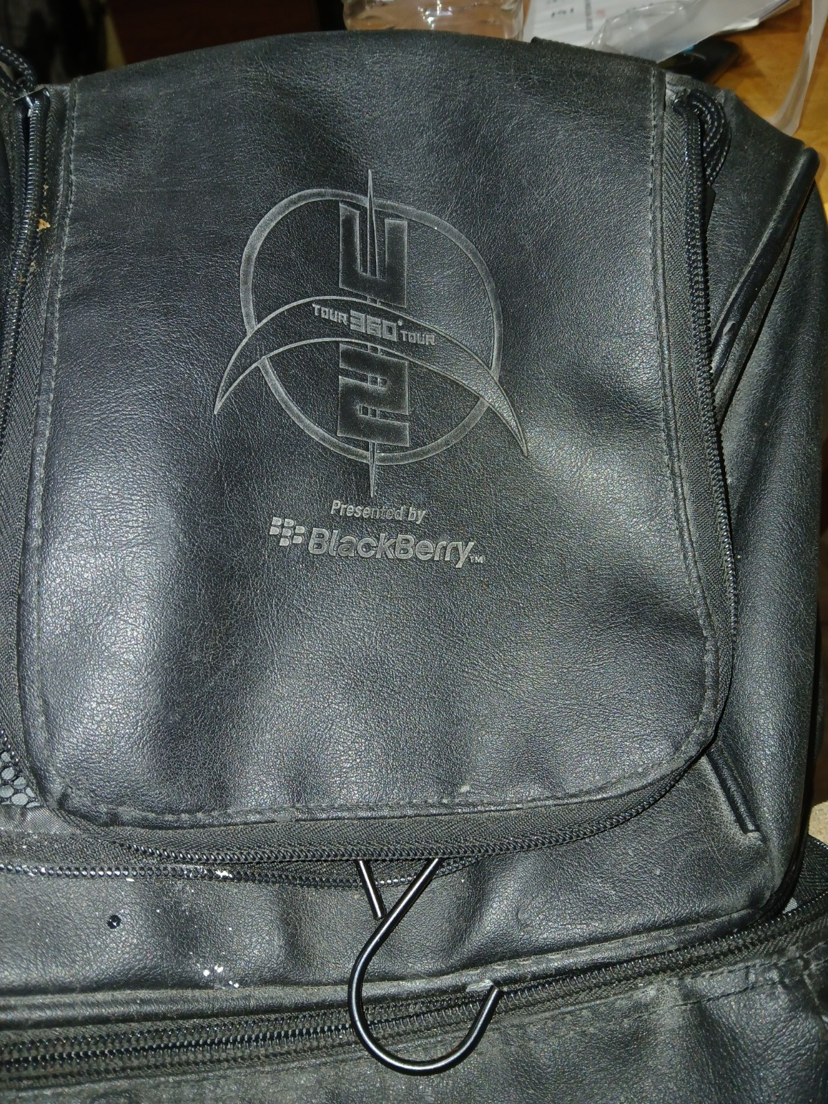 Blackberry U2 360 Leather Bag