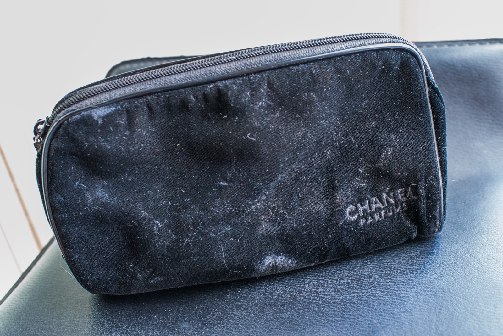 Chanel Parfum Black Velvet Makeup Bag Cosmetic Pouch Gold Trim Zipper Travel