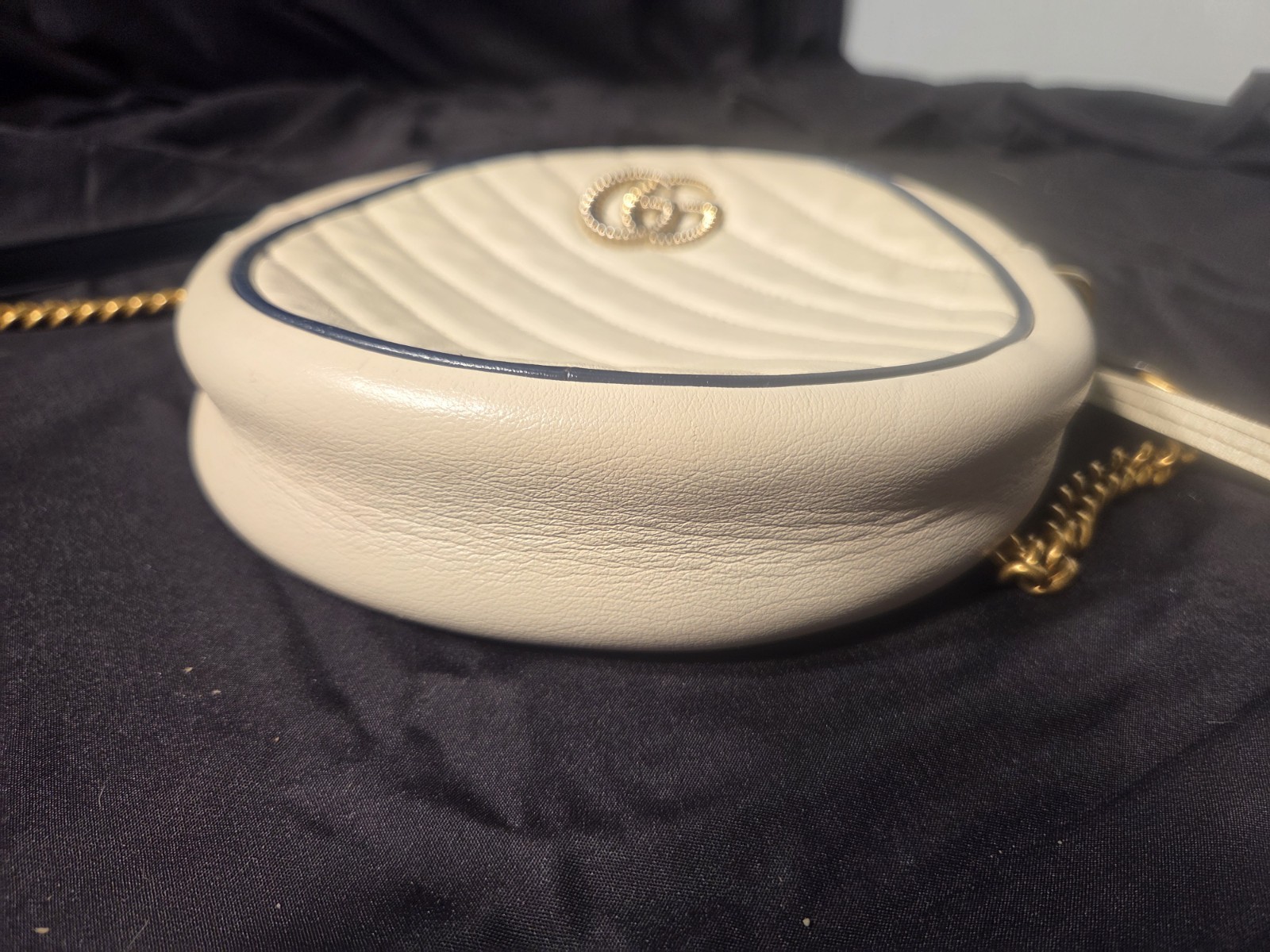 ​Gucci GG Marmont Mini Round Shoulder Bag – Cream White Leather – Authenticated