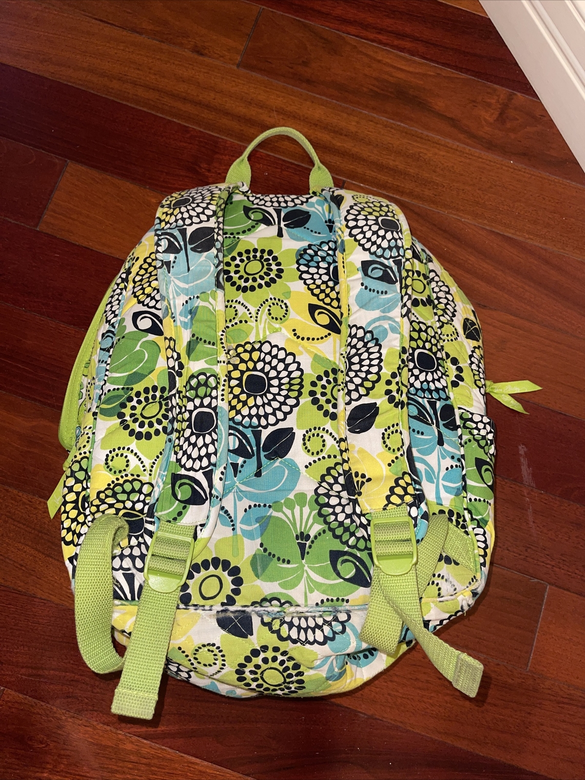 vera bradley backpack Preowned- Needs New Zipper- Main Zipper Doesn’t Close
