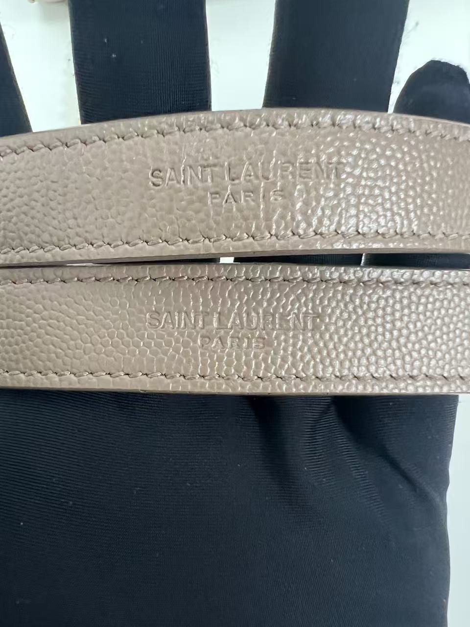 Yves Saint Laurent Taupe Envelope Grain De Poudre Leather Shoulder Bag AUTH