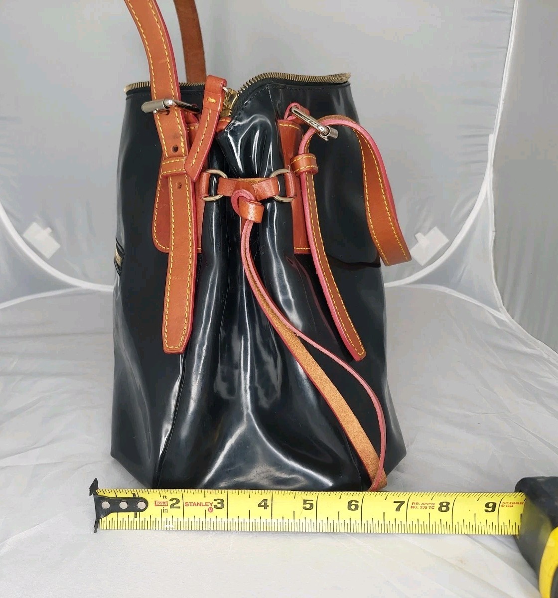Dooney & Bourke Nina Black Patent Leather Hobo Satchel Shoulder Bag Y2K Authenti