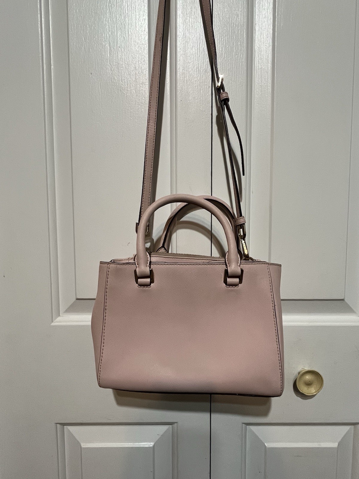 Michael Kors Kellen Leather Pink Purse Shoulder Strap And Handles Satchel