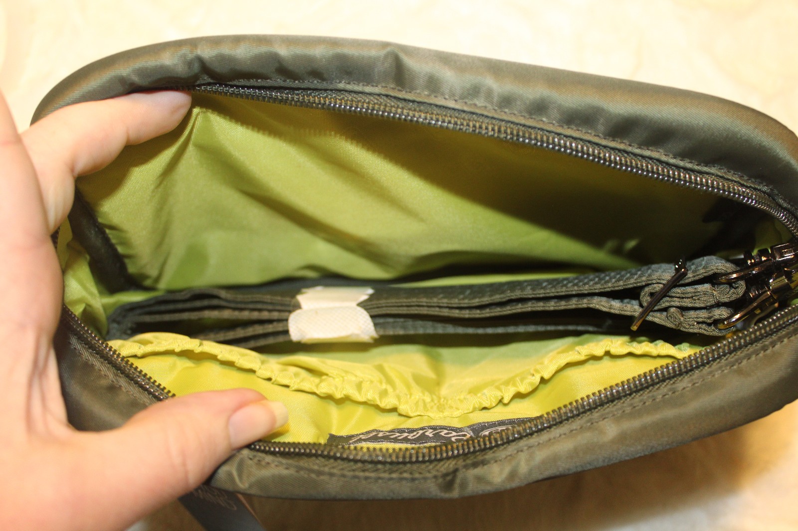 LUG RFID Carousel OLIVE GREEN Quilted Crossbody Shoulder Multi Pockets Bag NWT