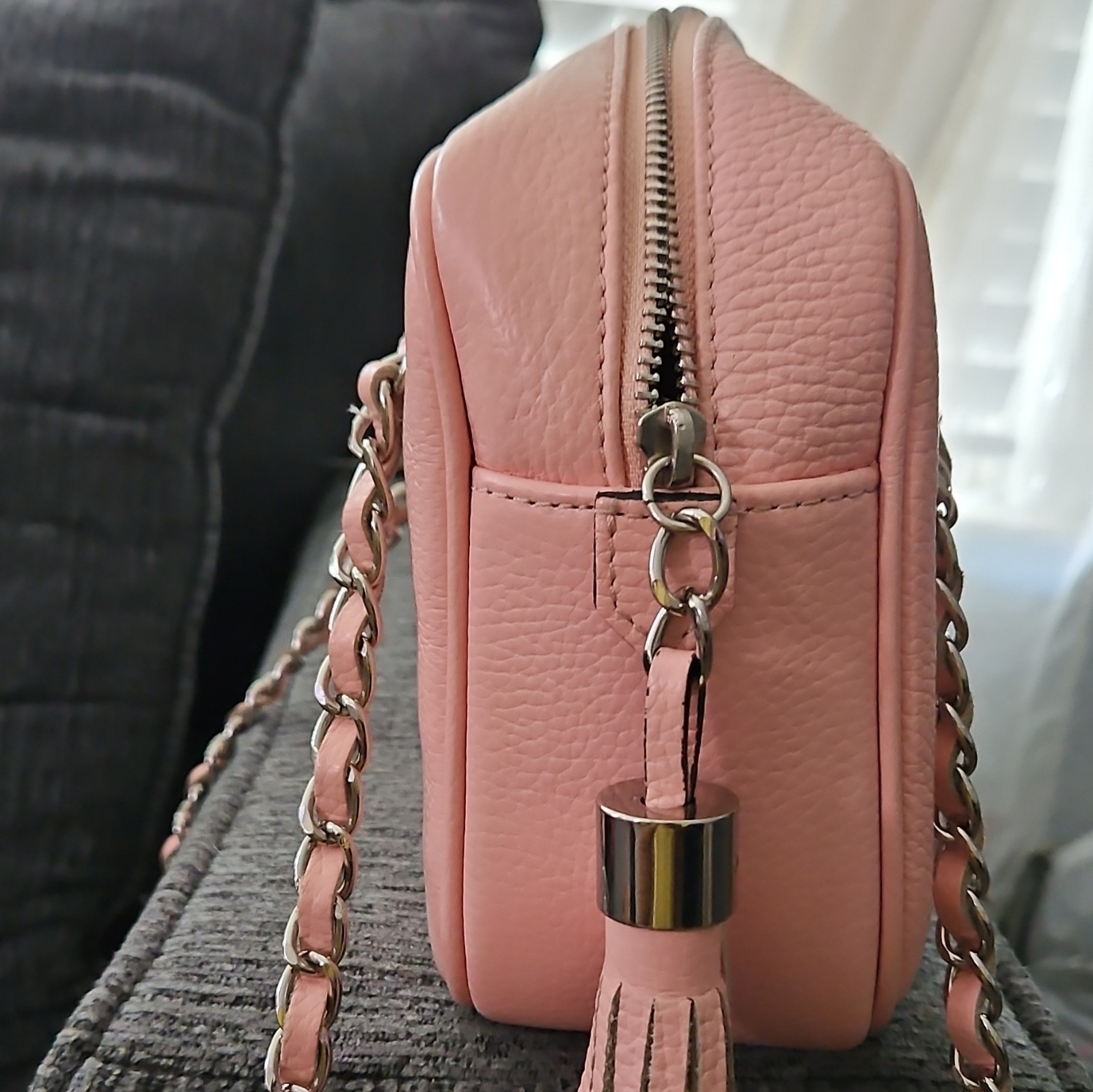 Valentino Pink Pebbled Logo Tassel Zip Chain Strap Women’s Shoulder Bag