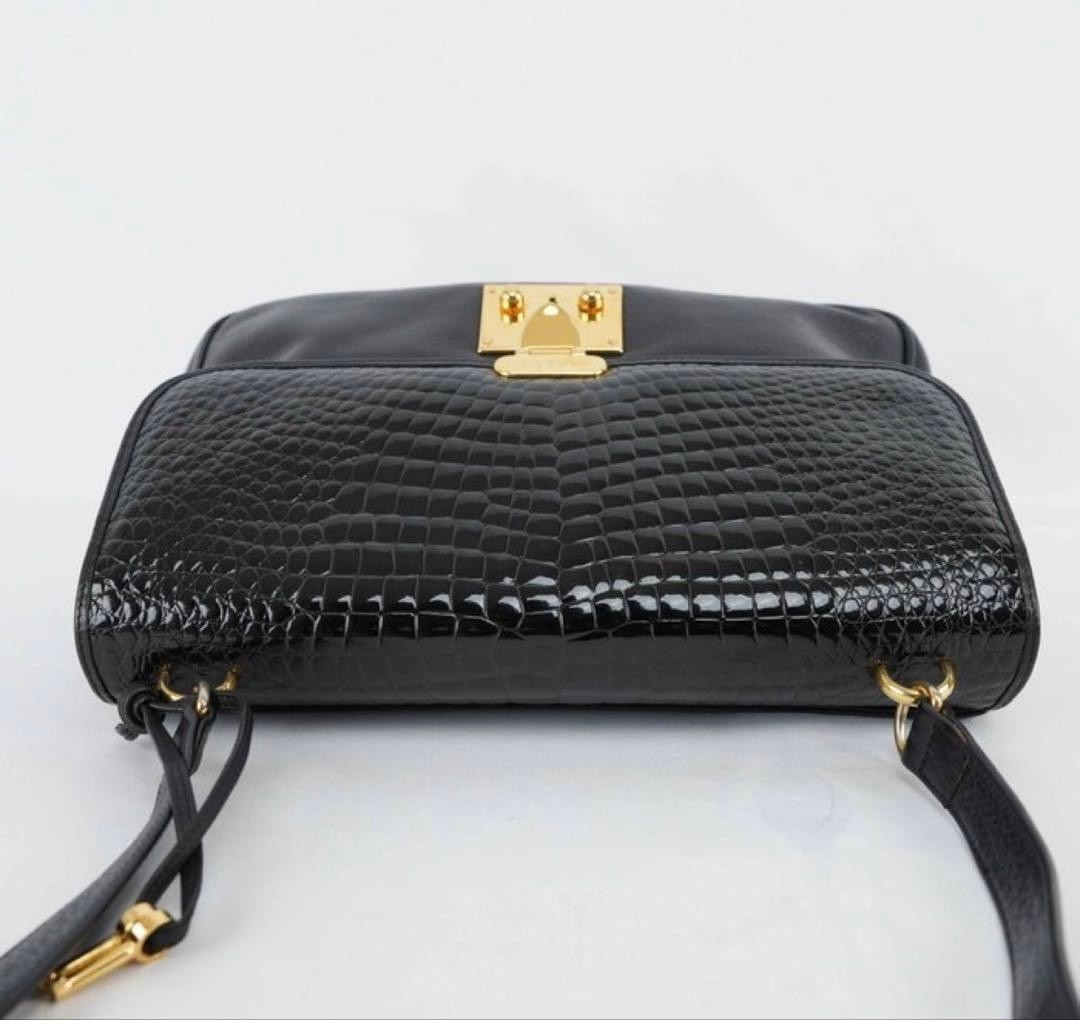 Excellent Condition BALLY Shoulder Bag Crocodile Pattern Leather Enamel with Loc
