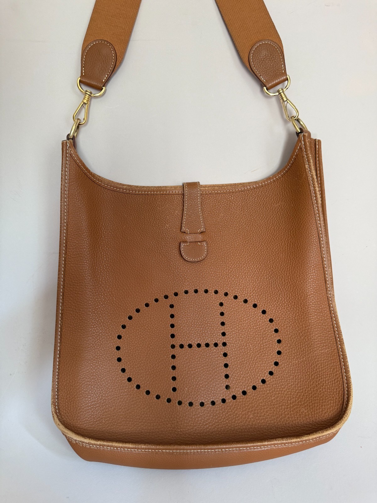 Authentic HERMÉS Evelyne 3 GM Shoulder Bag Leather, Goldtone Hardware