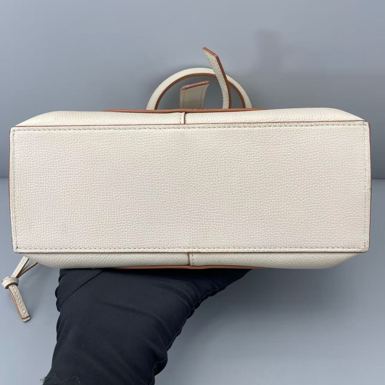 Auth Loewe Small White Grained Calfskin Leather Gate Top Handle Bag Crossbody