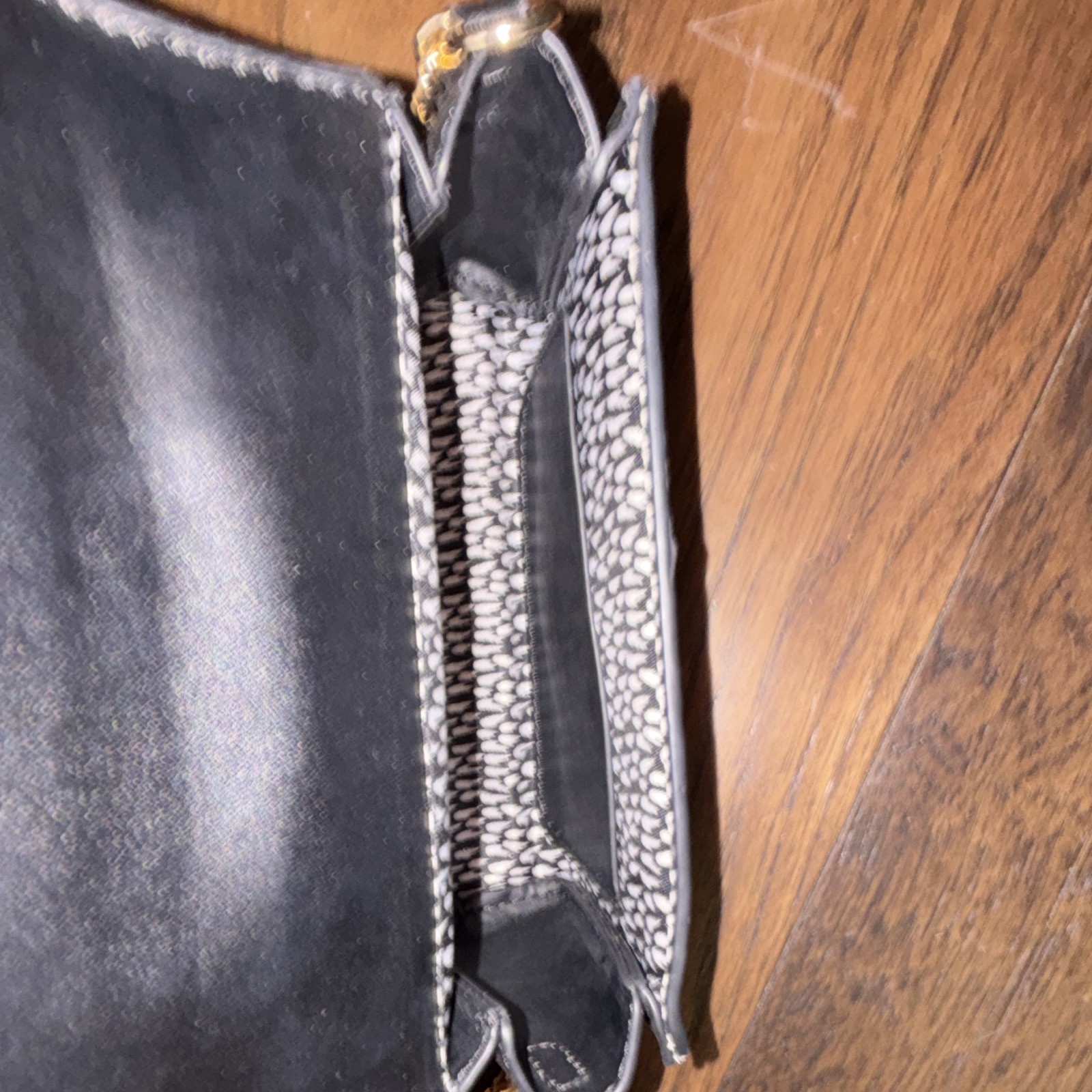 Women’s Black Small Woven Pattern Top Handle Bag Gold Chain Strap Mag Closure