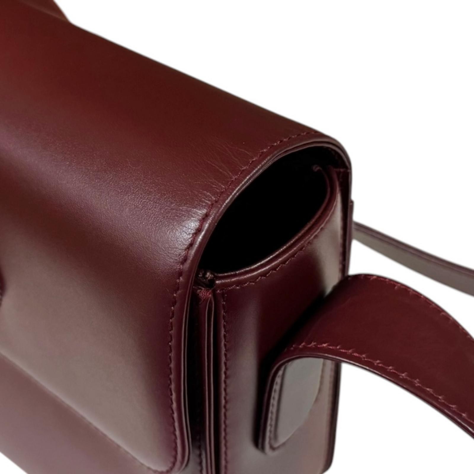 CARTIER Shoulder Bag Cross Body leather used